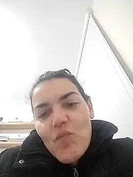 escritorasafada online show from September 2025 04:06:02 AM