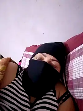 Snapshot of Osha10 chatting on December 2024 10:30:01 PM Osha10 online show from December 2024 10:30:01 PM