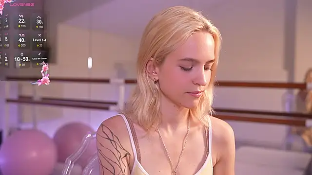 lolly pie online show from October 2025 03:55:01 PM