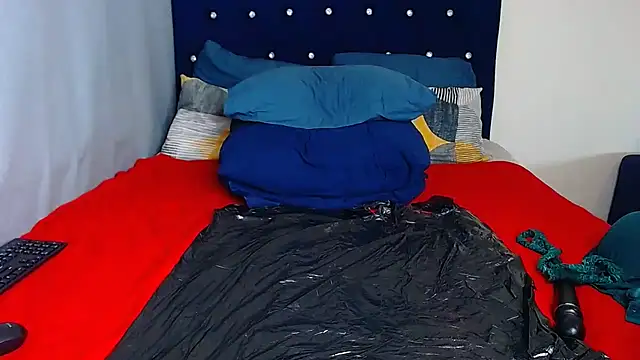 CHERRYYUMMY online show from January 2025 12:01:01 AM