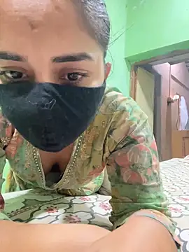 Snapshot of Black_Glow chatting on January 2025 03:50:01 PM Black Glow online show from January 2025 03:50:01 PM