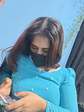 Snapshot of Black_Glow chatting on February 2025 03:01:02 PM Black Glow online show from February 2025 03:01:02 PM