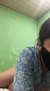 Snapshot of Black_Glow chatting on February 2025 11:15:01 AM Black Glow online show from February 2025 11:15:01 AM