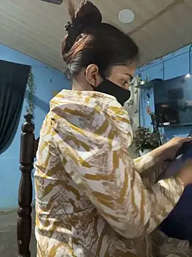 Snapshot of Black_Glow chatting on March 2025 03:49:01 PM Black Glow online show from March 2025 03:49:01 PM