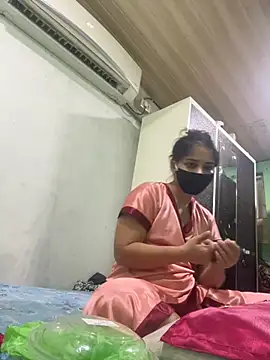 Snapshot of Black_Glow chatting on March 2025 02:23:01 PM Black Glow online show from March 2025 02:23:01 PM