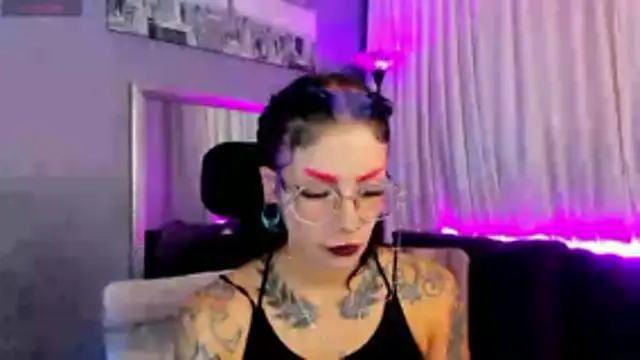 Snapshot of _mamush chatting on November 2025 09:14:02 PM mamush online show from November 2025 09:14:02 PM