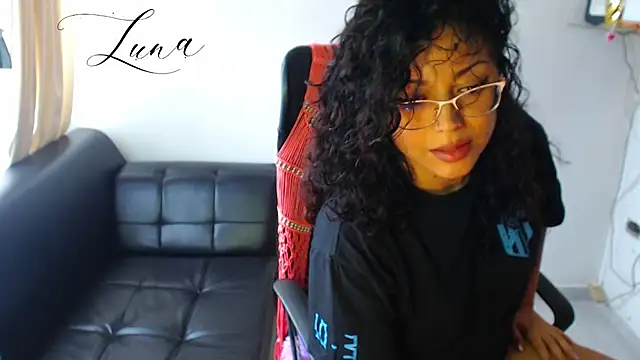 Snapshot of Lunavega1 chatting on September 2025 04:18:02 PM Lunavega1 online show from September 2025 04:18:02 PM