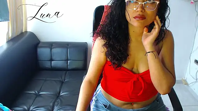 Snapshot of Lunavega1 chatting on September 2025 03:01:02 PM Lunavega1 online show from September 2025 03:01:02 PM