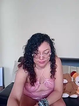 Snapshot of Lunavega1 chatting on February 2026 05:20:02 PM Lunavega1 online show from February 2026 05:20:02 PM