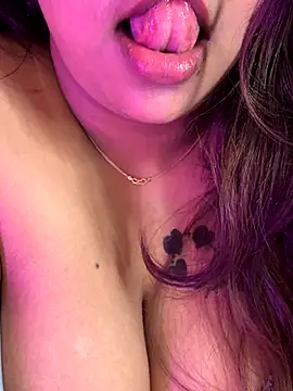 Snapshot of wildestcouplee chatting on November 2025 07:41:02 PM wildestcouplee online show from November 2025 07:41:02 PM