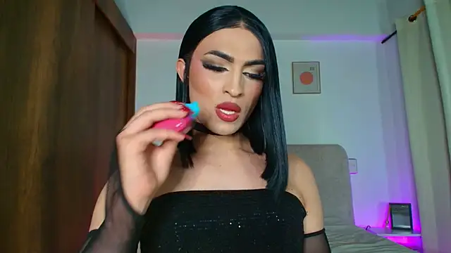 Snapshot of KarolPorttela chatting on October 2025 12:18:02 AM KarolPorttela online show from October 2025 12:18:02 AM