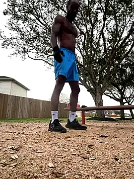 Melaneighted online show from March 2026 03:29:01 PM