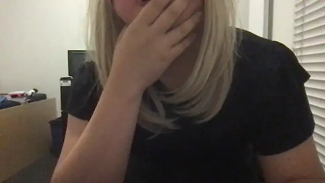 Snapshot of Jessica-Aine chatting on December 2024 01:13:02 PM Jessica-Aine online show from December 2024 01:13:02 PM