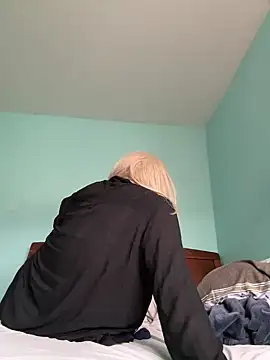 Snapshot of Jessica-Aine chatting on December 2024 05:03:01 PM Jessica-Aine online show from December 2024 05:03:01 PM