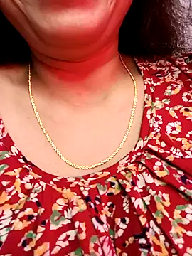 Snapshot of Sneha_gril chatting on February 2025 07:38:02 PM Sneha gril online show from February 2025 07:38:02 PM