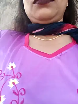 Snapshot of Sneha_gril chatting on February 2025 10:33:02 AM Sneha gril online show from February 2025 10:33:02 AM