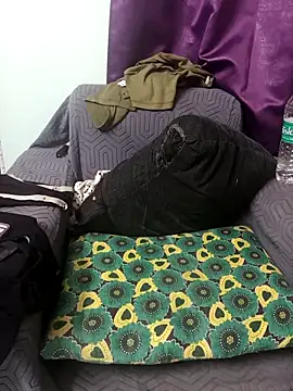 Snapshot of Sneha_gril chatting on October 2025 02:05:02 PM Sneha gril online show from October 2025 02:05:02 PM