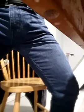 abdierkader online show from December 2025 01:00:01 AM