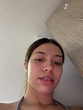 Snapshot of Aaliyah_Salma chatting on August 2026 10:56:01 PM Aaliyah Salma online show from August 2026 10:56:01 PM