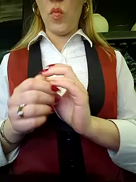 Snapshot of SUSELLAM1 chatting on December 2024 05:04:01 PM SUSELLAM1 online show from December 2024 05:04:01 PM