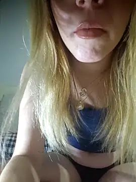 Snapshot of SUSELLAM1 chatting on January 2025 09:05:02 PM SUSELLAM1 online show from January 2025 09:05:02 PM