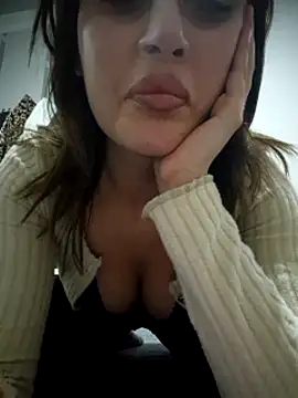 Snapshot of SUSELLAM1 chatting on February 2025 04:12:02 PM SUSELLAM1 online show from February 2025 04:12:02 PM