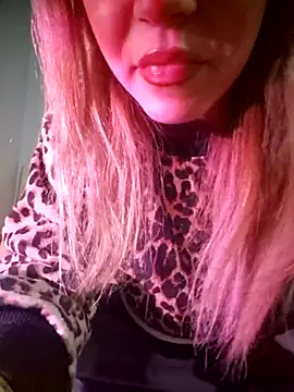 Snapshot of SUSELLAM1 chatting on March 2025 07:42:02 PM SUSELLAM1 online show from March 2025 07:42:02 PM