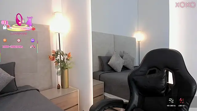 Saori newman online show from January 2026 12:00:01 PM