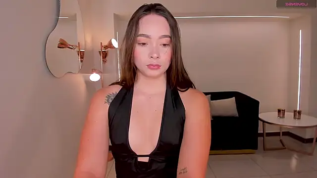 AlinaKravitz online show from May 2026 04:24:02 PM