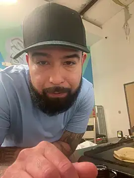 Snapshot of jr91esl chatting on February 2025 01:02:01 AM jr91esl online show from February 2025 01:02:01 AM