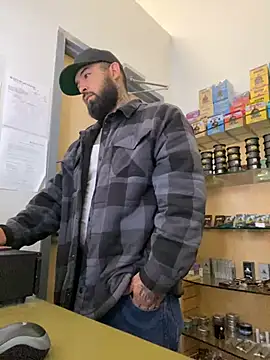 Snapshot of jr91esl chatting on March 2025 05:04:02 PM jr91esl online show from March 2025 05:04:02 PM