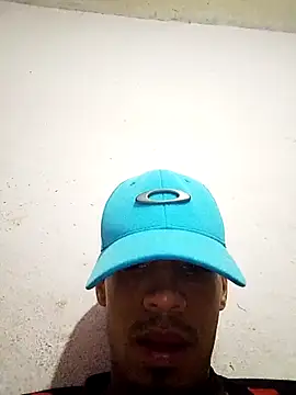 Snapshot of brisa_roludo17cm chatting on February 2026 04:02:01 AM brisa roludo17cm online show from February 2026 04:02:01 AM