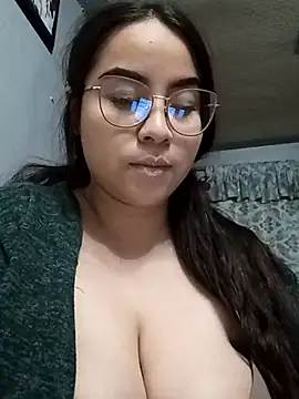 rosegloss69 online show from December 2024 06:44:01 AM