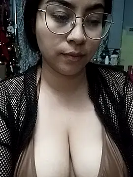 rosegloss69 online show from December 2024 07:03:01 AM