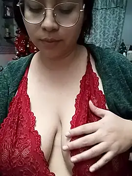 rosegloss69 online show from December 2024 06:20:02 AM