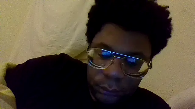 Snapshot of dvaughn3117 chatting on April 2026 09:18:01 AM dvaughn3117 online show from April 2026 09:18:01 AM