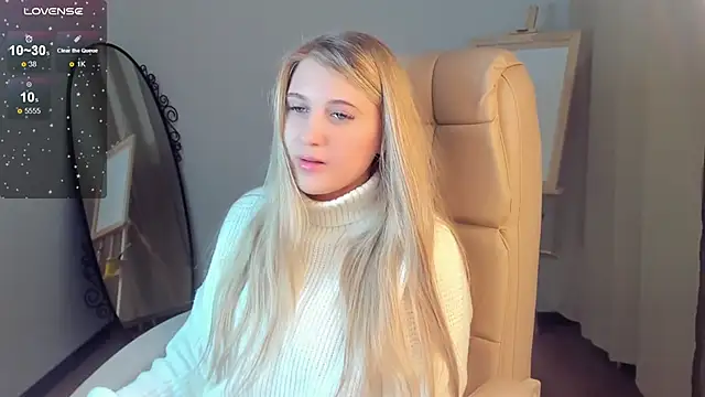 Evacadooo online show from January 2025 02:38:02 AM