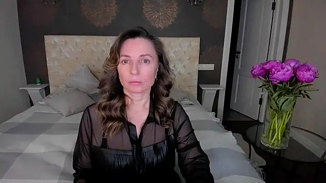 Snapshot of AllisonWilliams chatting on February 2025 05:48:01 PM AllisonWilliams online show from February 2025 05:48:01 PM