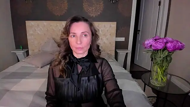 Snapshot of AllisonWilliams chatting on February 2025 04:03:01 PM AllisonWilliams online show from February 2025 04:03:01 PM