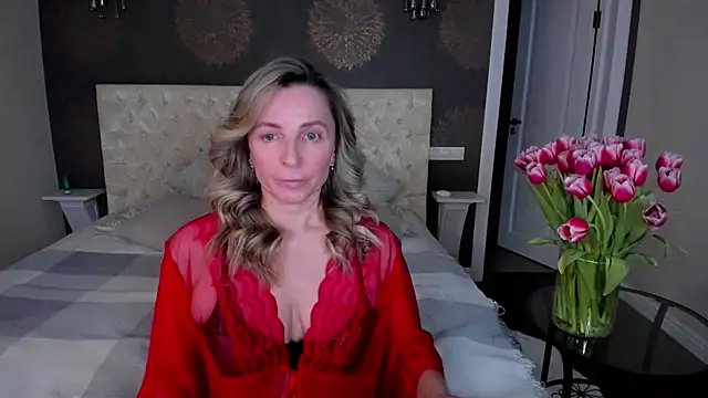 Snapshot of AllisonWilliams chatting on March 2025 06:12:02 PM AllisonWilliams online show from March 2025 06:12:02 PM