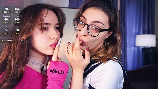 Snapshot of TateDevon chatting on March 2025 07:08:02 AM TateDevon online show from March 2025 07:08:02 AM