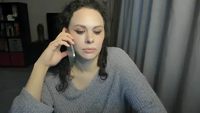 MollyCheiz online show from May 2026 05:55:02 PM