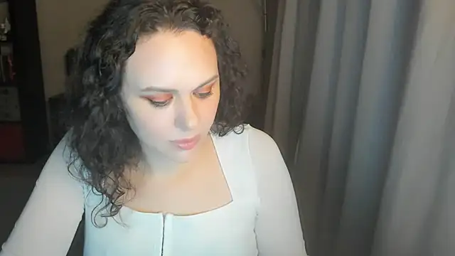 MollyCheiz online show from July 2026 01:49:01 AM