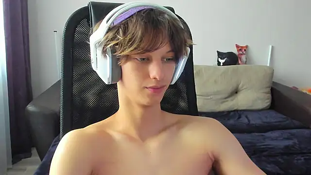 Ostin meow online show from September 2025 06:19:02 AM