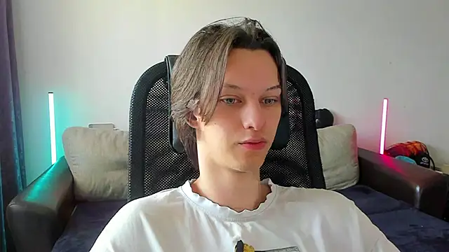 Ostin meow online show from May 2026 08:09:02 AM