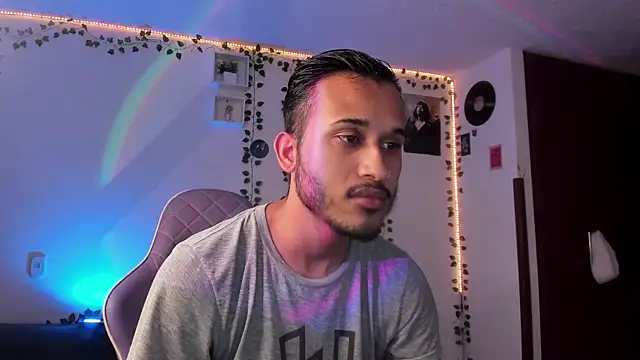 Raf brunette online show from February 2025 11:20:01 AM