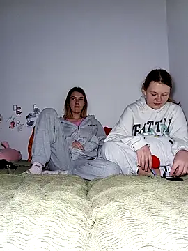 Snapshot of ella_grays chatting on March 2026 05:09:02 PM ella grays online show from March 2026 05:09:02 PM