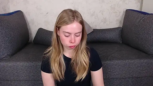 sofiaa here online show from May 2026 12:17:02 AM