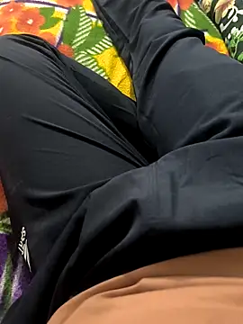 Snapshot of faaseel chatting on February 2025 01:00:02 PM faaseel online show from February 2025 01:00:02 PM