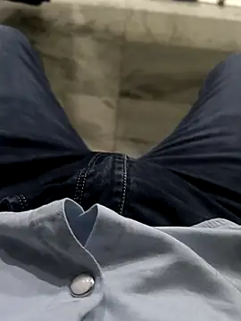 Snapshot of faaseel chatting on February 2025 08:06:02 AM faaseel online show from February 2025 08:06:02 AM